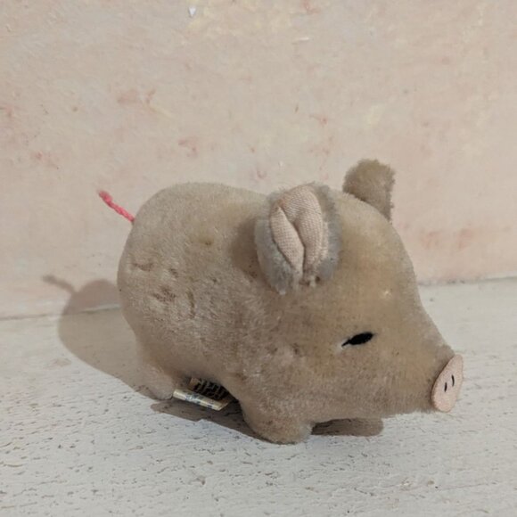 Vintage Dakin Plush Pig Toy Beige Stuffed Animal With Pink Tail 4 .5" 1981 - Picture 3 of 8